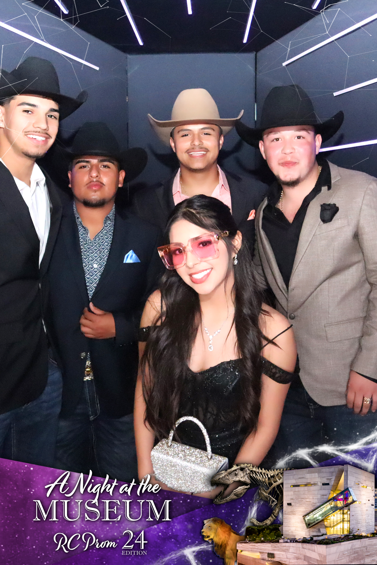 Royse City High School Prom 2024 | View more photos from the event at gallery.rckapturedmemories.com/u/RCKapturedMemories/Royse-City-High-School-Prom-2024