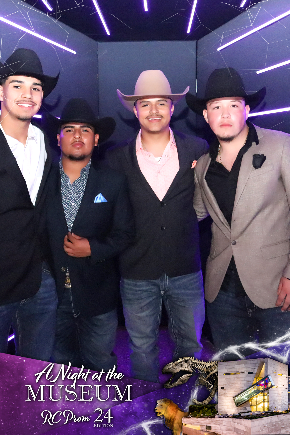 Royse City High School Prom 2024 | View more photos from the event at gallery.rckapturedmemories.com/u/RCKapturedMemories/Royse-City-High-School-Prom-2024
