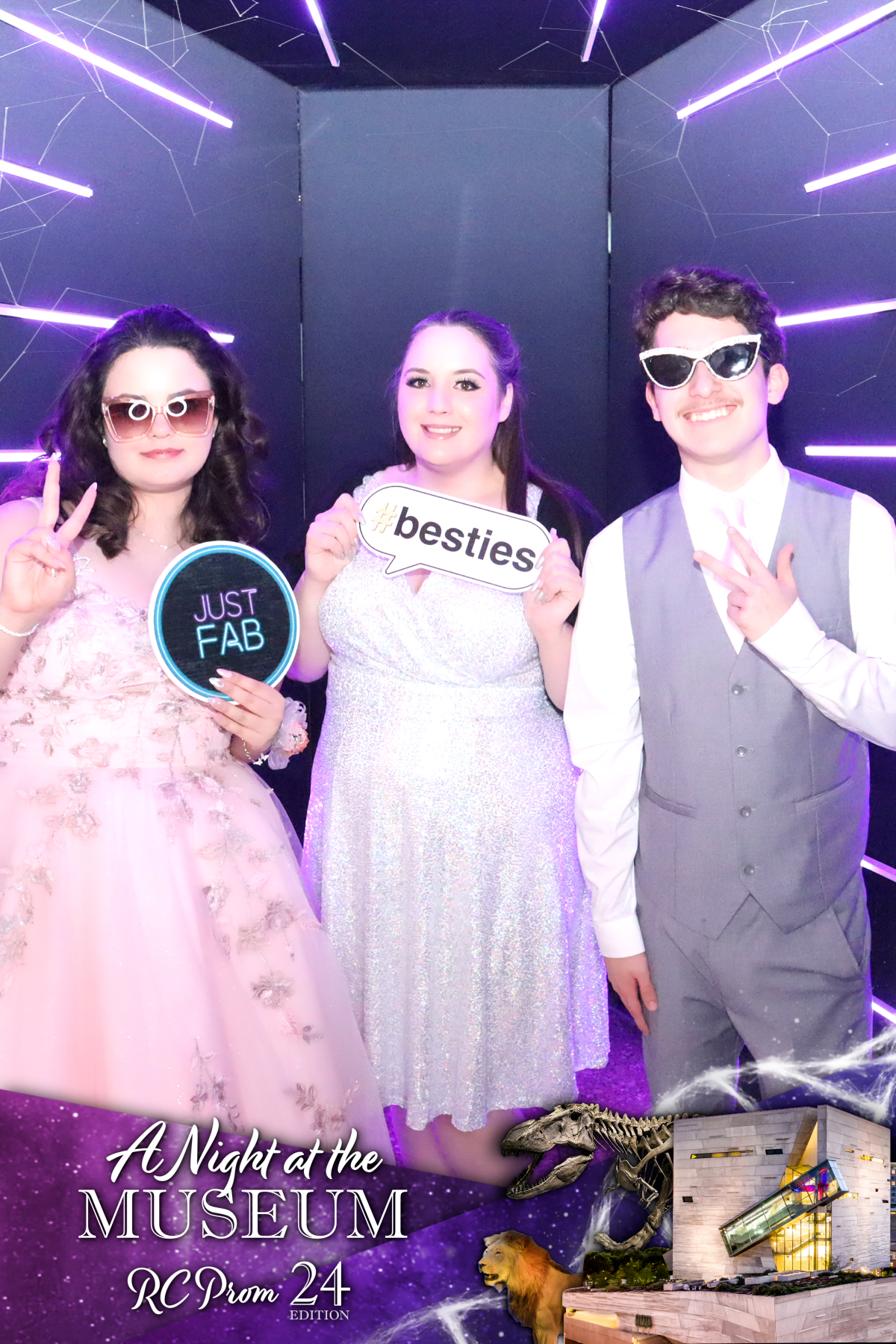 Royse City High School Prom 2024 | View more photos from the event at gallery.rckapturedmemories.com/u/RCKapturedMemories/Royse-City-High-School-Prom-2024