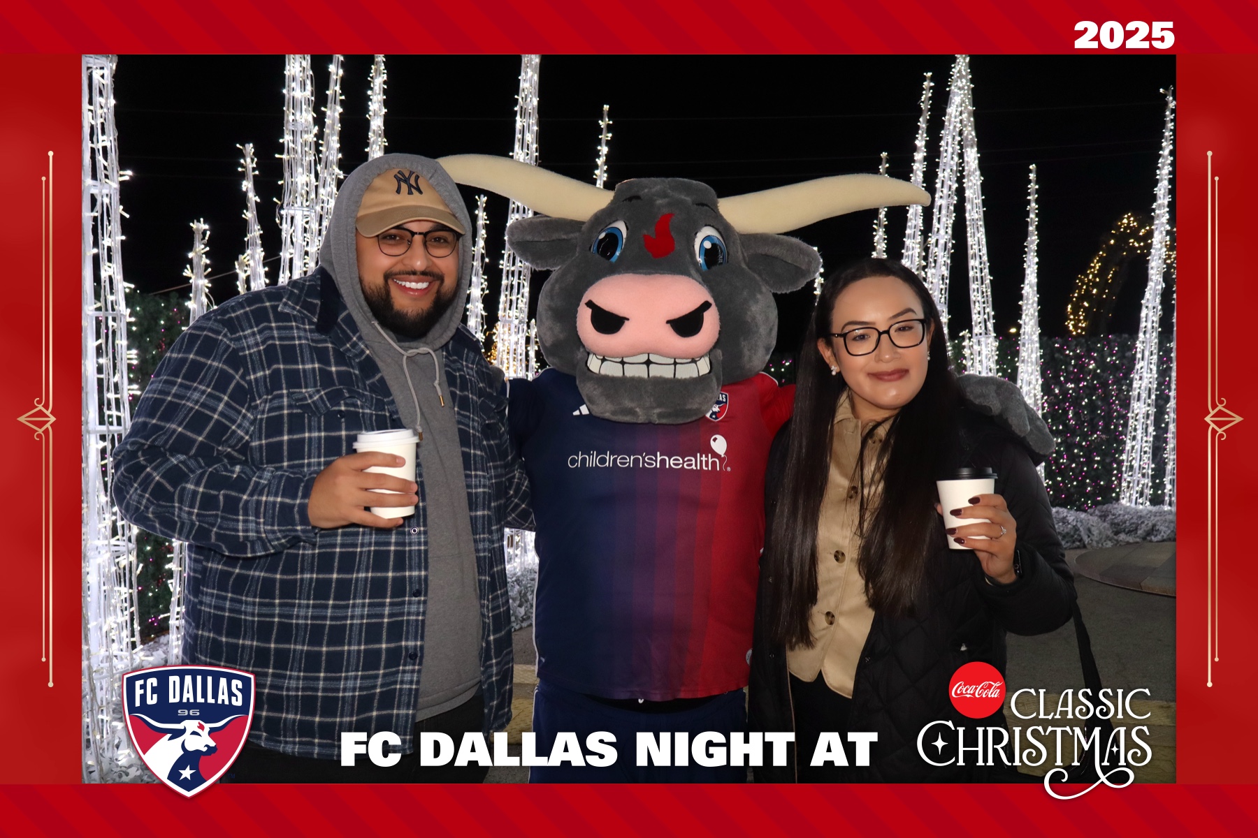 FC DALLAS NIGHT AT CLASSIC CHRISTMAS | View more photos from the event at gallery.rckapturedmemories.com/u/RCKapturedMemories/FC-DALLAS-NIGHT-AT-CLASSIC-CHRISTMAS