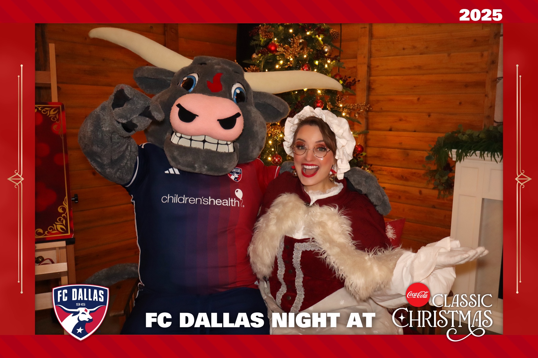 FC DALLAS NIGHT AT CLASSIC CHRISTMAS | View more photos from the event at gallery.rckapturedmemories.com/u/RCKapturedMemories/FC-DALLAS-NIGHT-AT-CLASSIC-CHRISTMAS