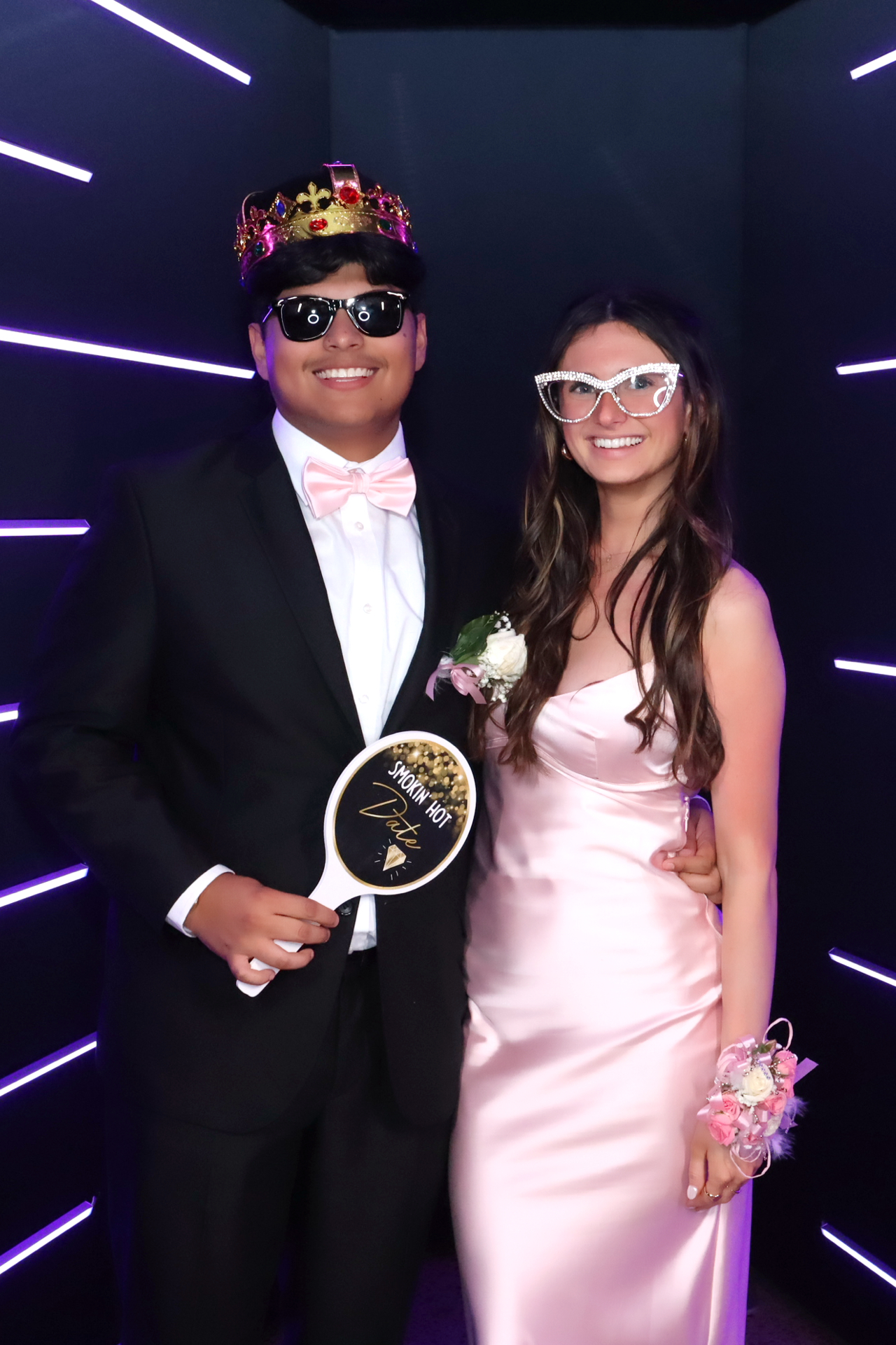 RCHS The Night of Nights Prom 2025 | View more photos from the event at gallery.rckapturedmemories.com/u/RCKapturedMemories/RCHS-The-Night-of-Nights-Prom-2025