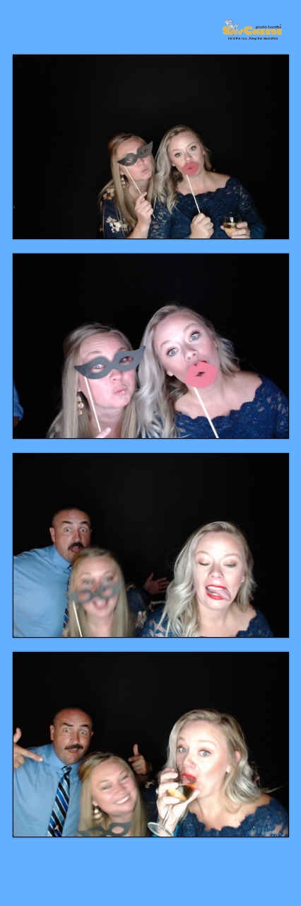 Alsip Wedding  | View more photos from the event at gallery.saycheesephotobooth.com/u/SayCheesePhotoBooth/Alsip-Wedding