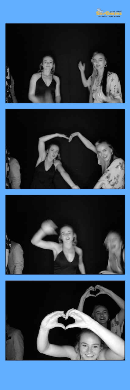 Alsip Wedding  | View more photos from the event at gallery.saycheesephotobooth.com/u/SayCheesePhotoBooth/Alsip-Wedding