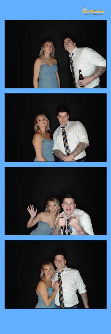 Alsip Wedding  | View more photos from the event at gallery.saycheesephotobooth.com/u/SayCheesePhotoBooth/Alsip-Wedding