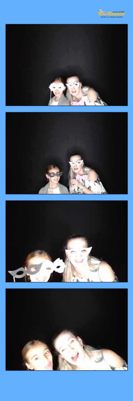 Alsip Wedding  | View more photos from the event at gallery.saycheesephotobooth.com/u/SayCheesePhotoBooth/Alsip-Wedding