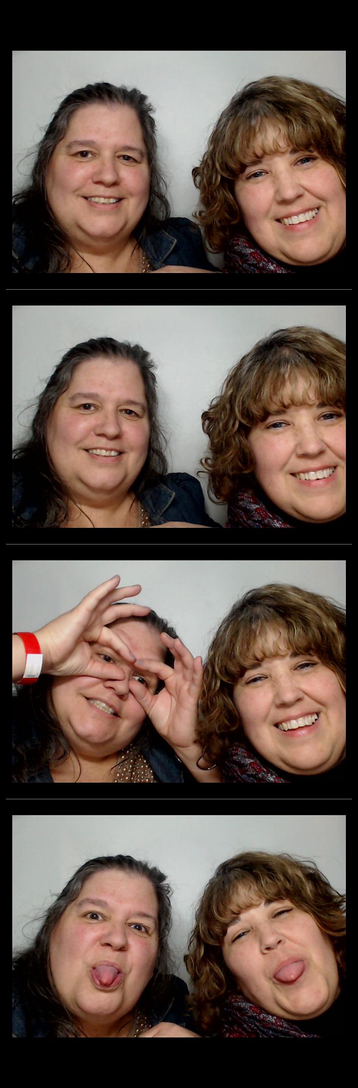 Atlas Air  | View more photos from the event at gallery.saycheesephotobooth.com/u/SayCheesePhotoBooth/Atlas-Air-0
