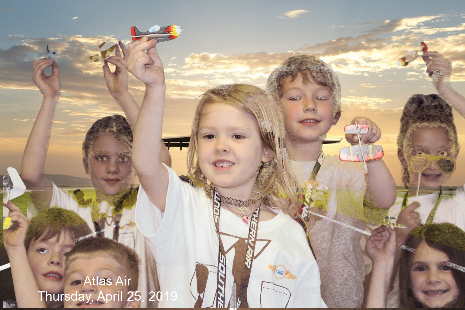 Atlas Air  | View more photos from the event at gallery.saycheesephotobooth.com/u/SayCheesePhotoBooth/Atlas-Air