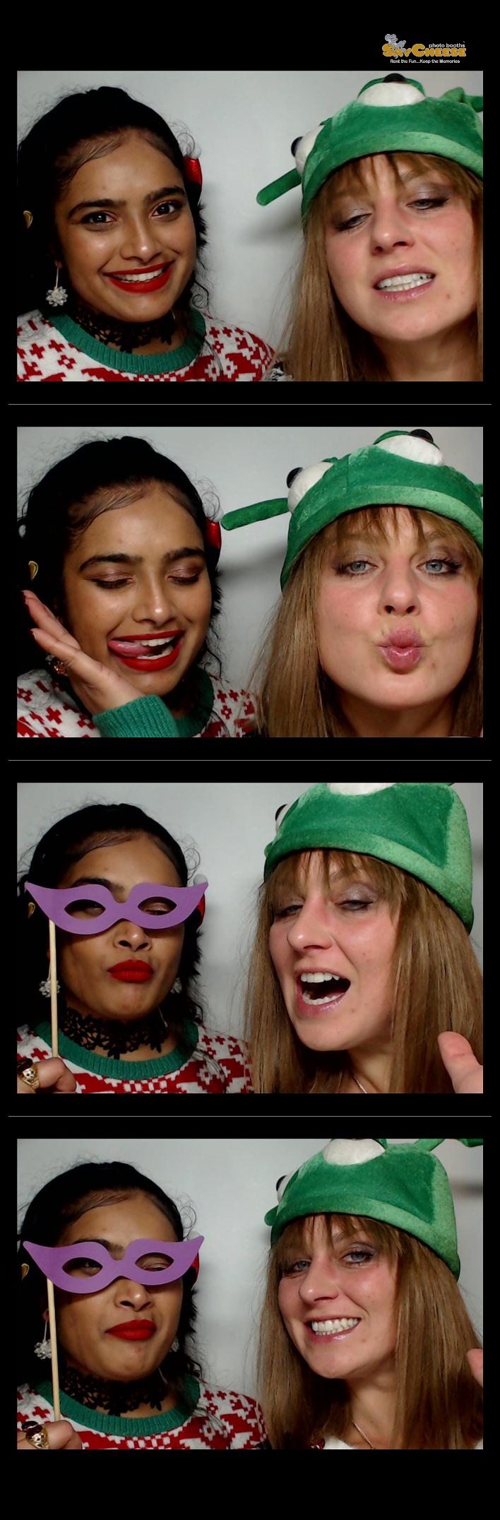 Atlas Air  | View more photos from the event at gallery.saycheesephotobooth.com/u/SayCheesePhotoBooth/Atlas-Air-0
