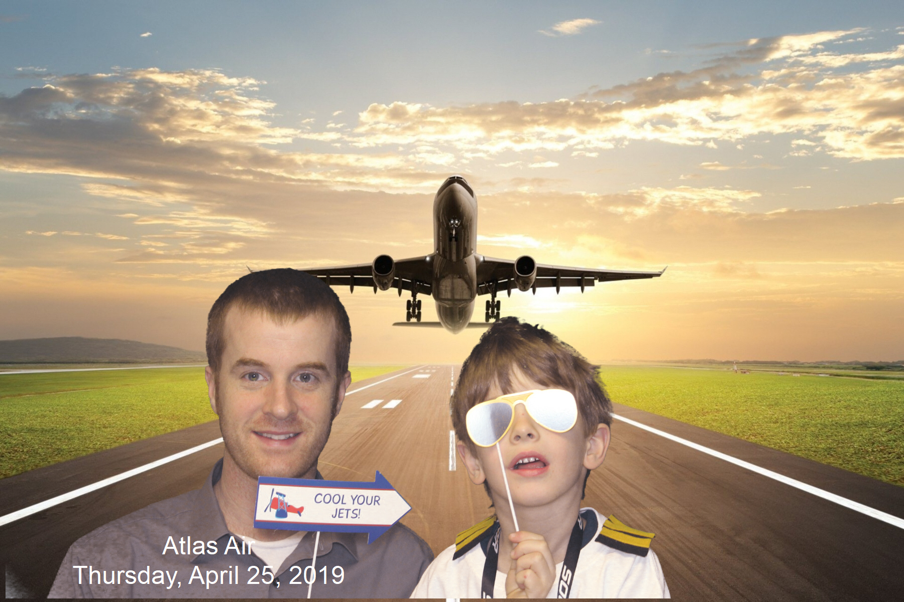Atlas Air  | View more photos from the event at gallery.saycheesephotobooth.com/u/SayCheesePhotoBooth/Atlas-Air