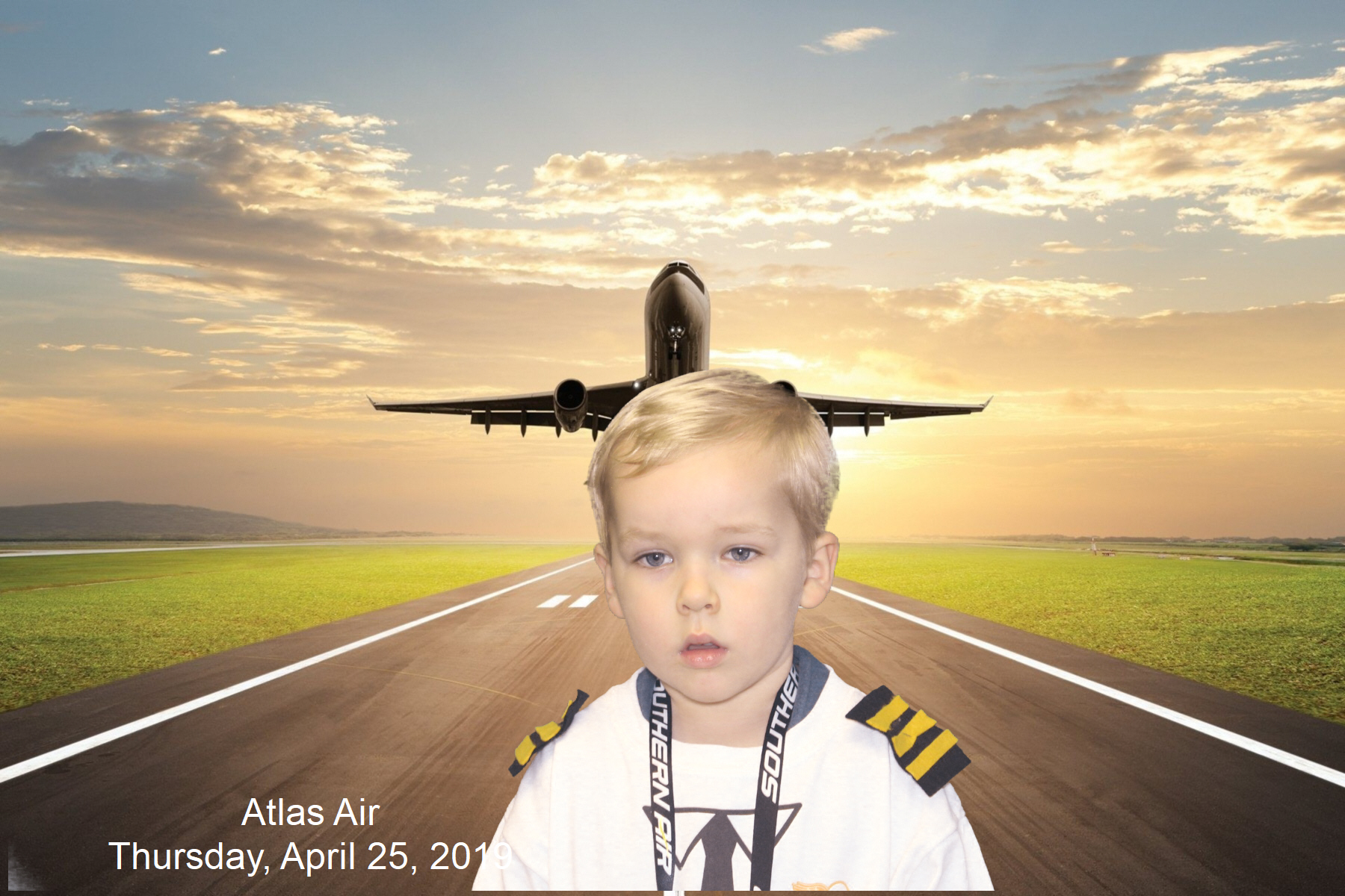 Atlas Air  | View more photos from the event at gallery.saycheesephotobooth.com/u/SayCheesePhotoBooth/Atlas-Air