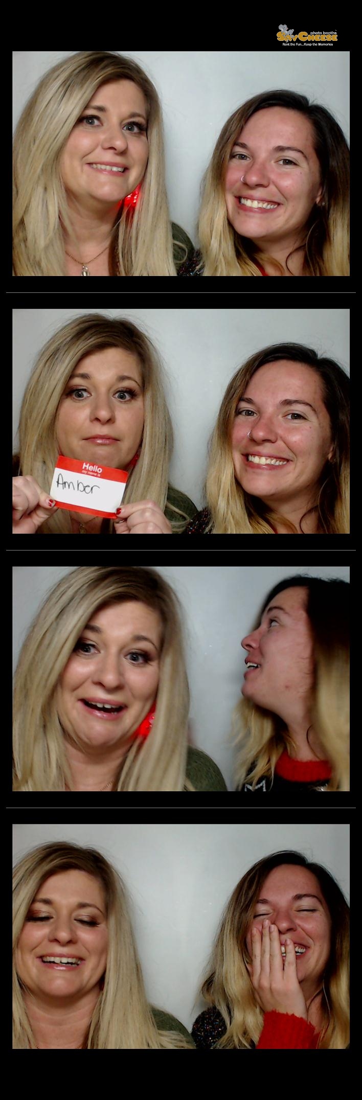 Atlas Air  | View more photos from the event at gallery.saycheesephotobooth.com/u/SayCheesePhotoBooth/Atlas-Air-0