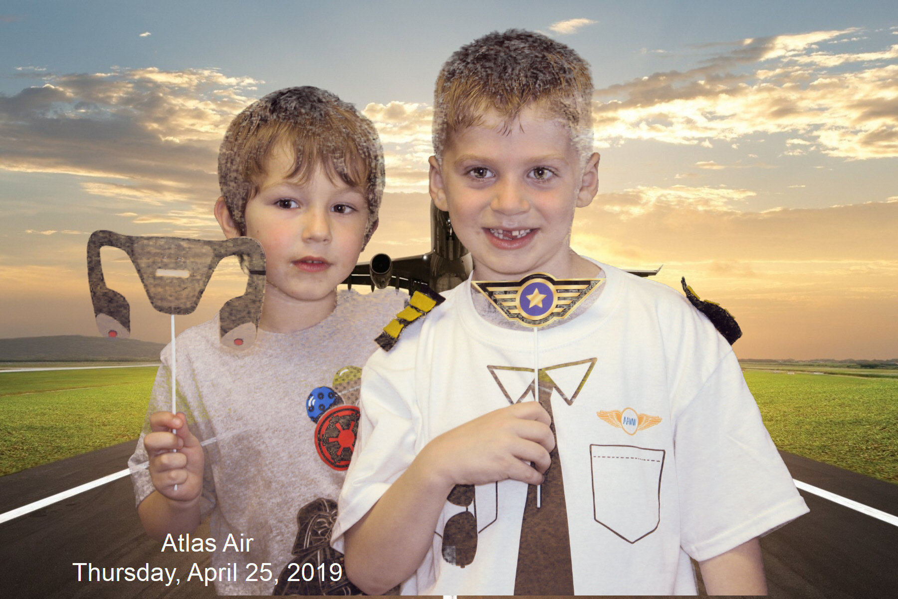 Atlas Air  | View more photos from the event at gallery.saycheesephotobooth.com/u/SayCheesePhotoBooth/Atlas-Air