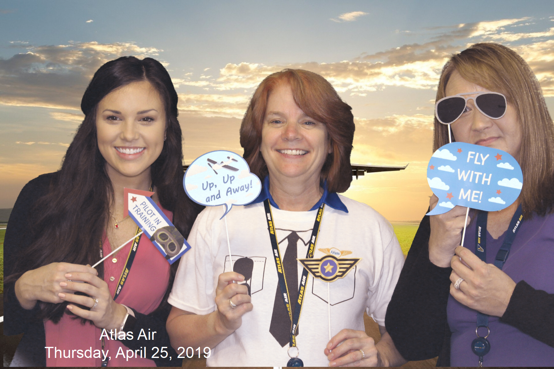 Atlas Air  | View more photos from the event at gallery.saycheesephotobooth.com/u/SayCheesePhotoBooth/Atlas-Air