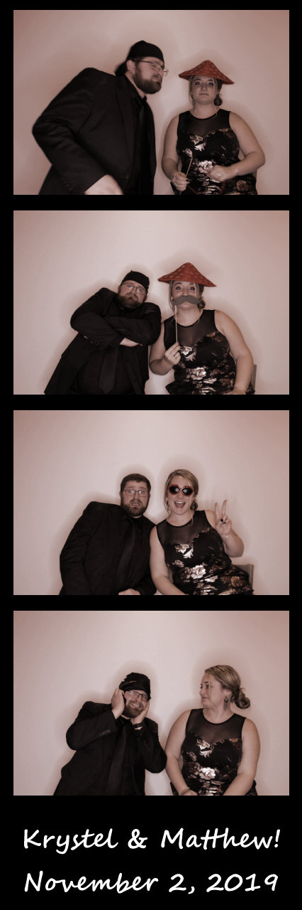 Burger wedding  | View more photos from the event at gallery.saycheesephotobooth.com/u/SayCheesePhotoBooth/Burger-wedding