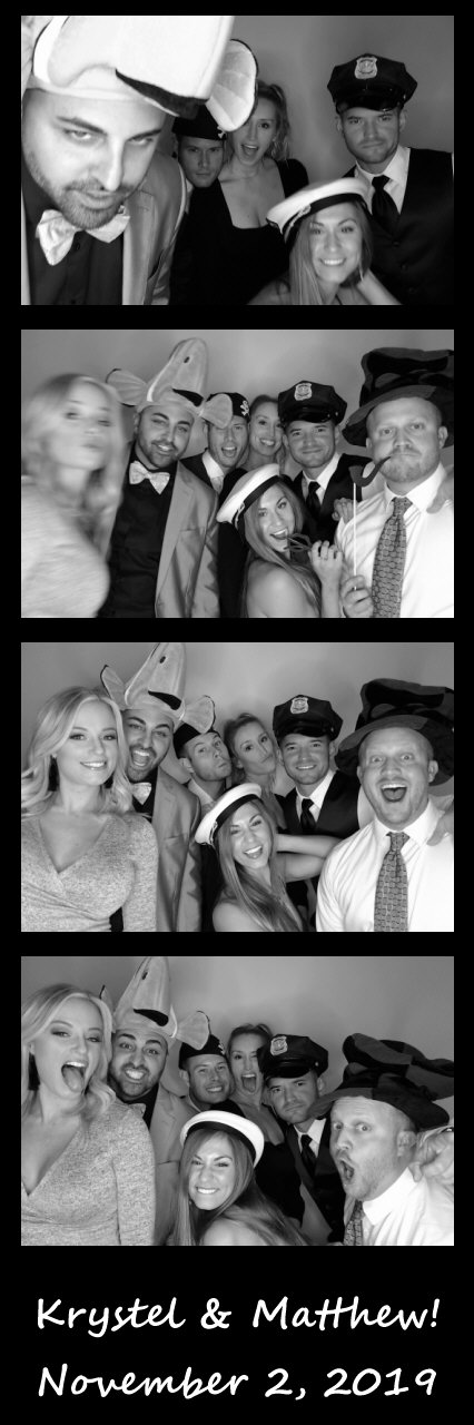 Burger wedding  | View more photos from the event at gallery.saycheesephotobooth.com/u/SayCheesePhotoBooth/Burger-wedding