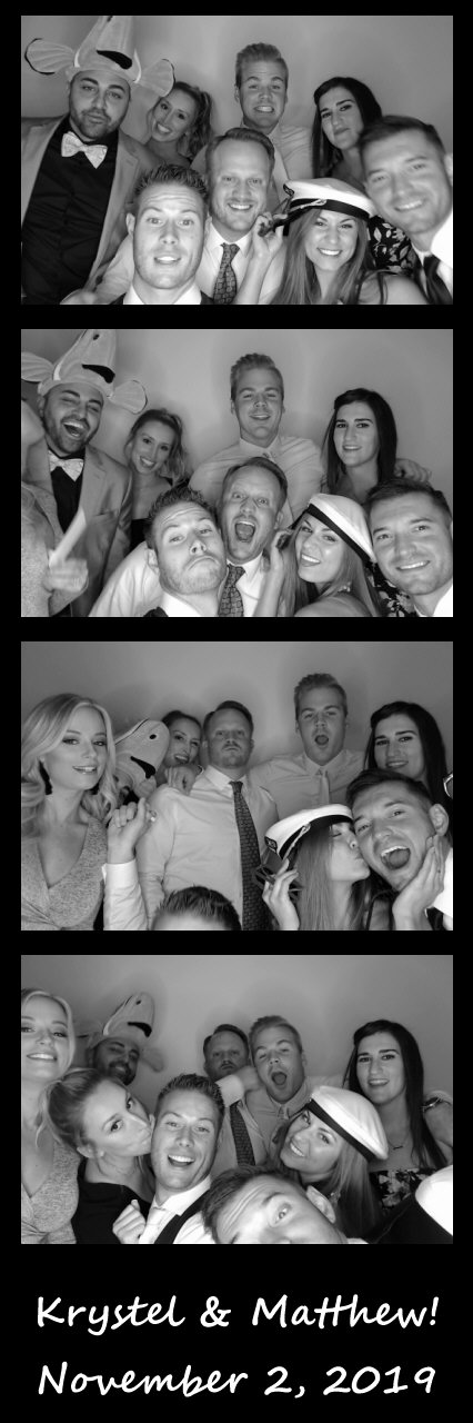 Burger wedding  | View more photos from the event at gallery.saycheesephotobooth.com/u/SayCheesePhotoBooth/Burger-wedding