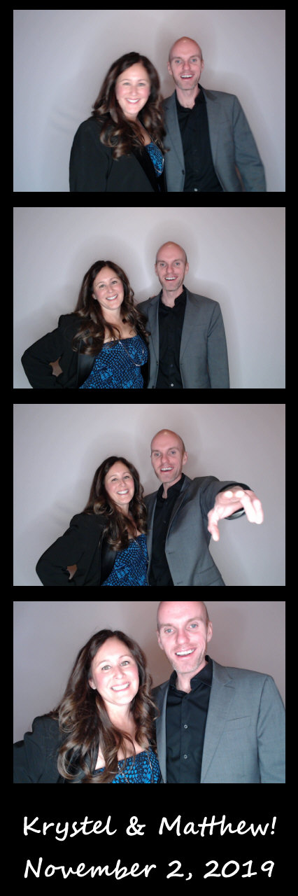 Burger wedding  | View more photos from the event at gallery.saycheesephotobooth.com/u/SayCheesePhotoBooth/Burger-wedding