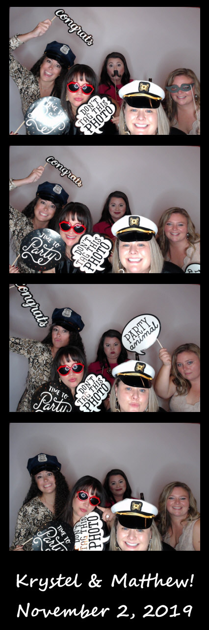 Burger wedding  | View more photos from the event at gallery.saycheesephotobooth.com/u/SayCheesePhotoBooth/Burger-wedding