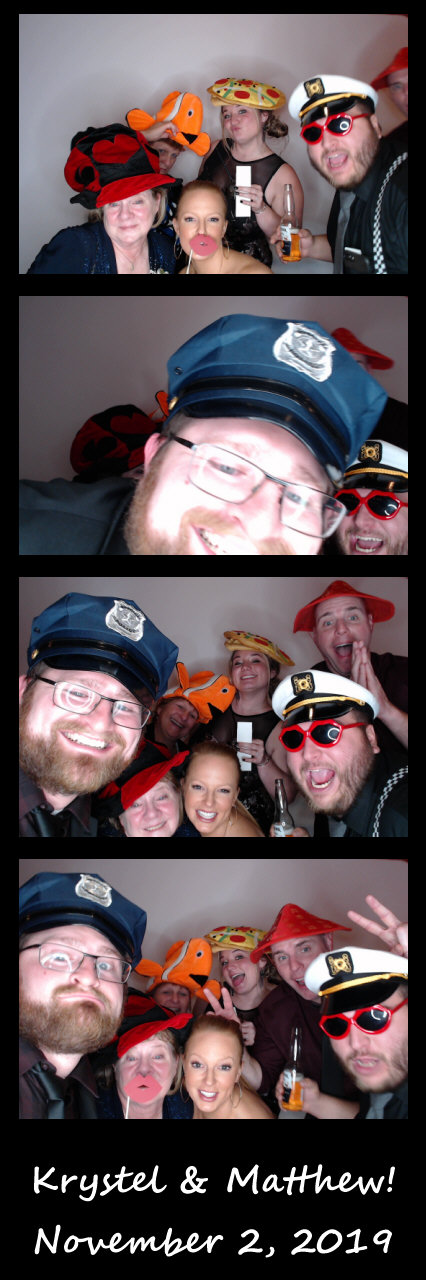 Burger wedding  | View more photos from the event at gallery.saycheesephotobooth.com/u/SayCheesePhotoBooth/Burger-wedding