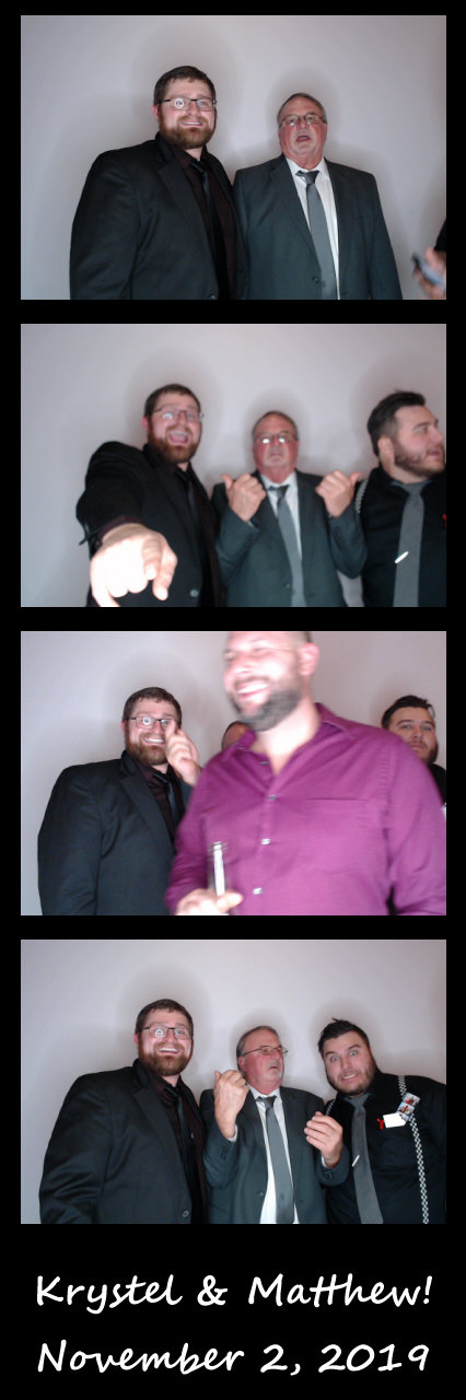 Burger wedding  | View more photos from the event at gallery.saycheesephotobooth.com/u/SayCheesePhotoBooth/Burger-wedding