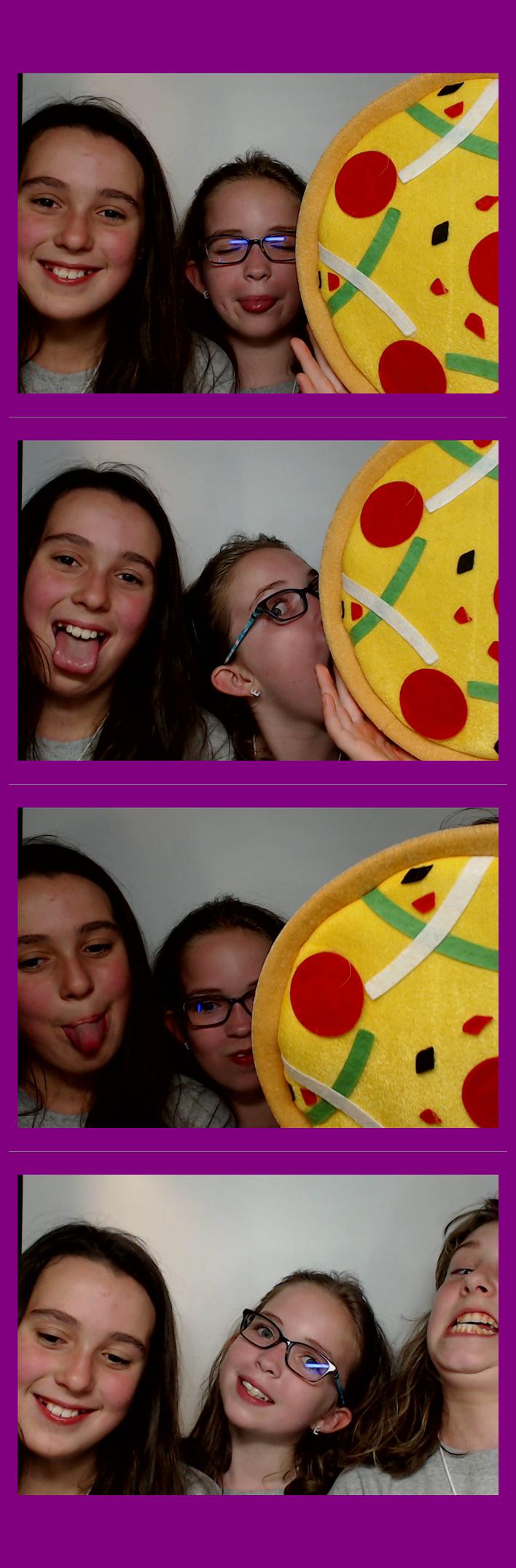 Campbell Ridge Elementary  | View more photos from the event at gallery.saycheesephotobooth.com/u/SayCheesePhotoBooth/Campbell-Ridge-Elementary