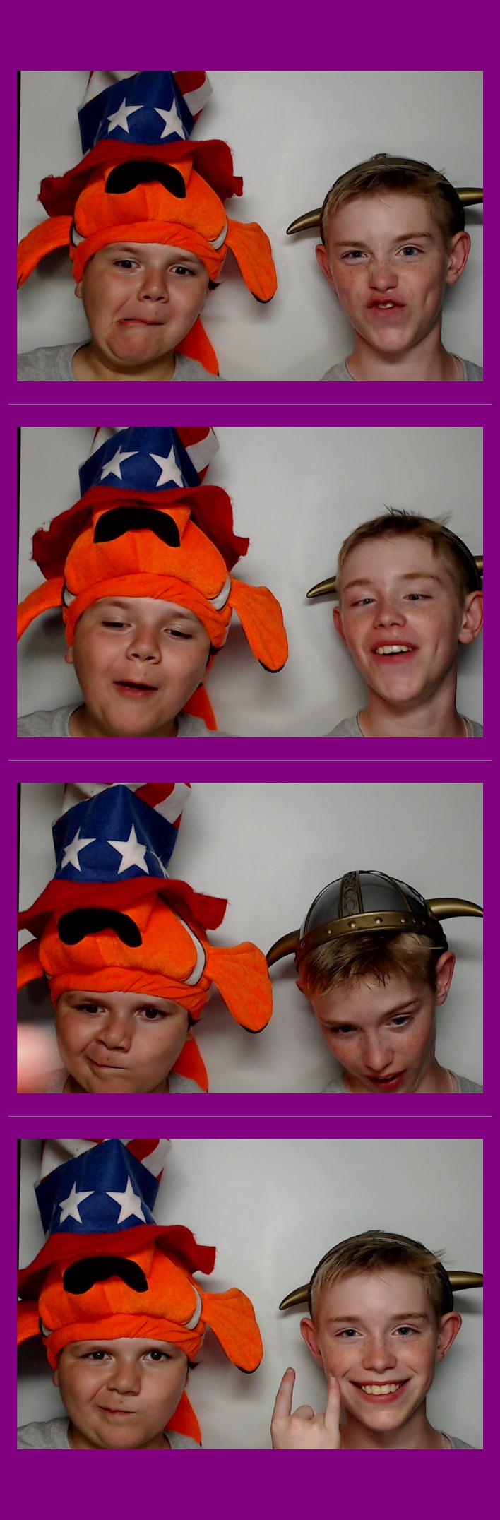Campbell Ridge Elementary  | View more photos from the event at gallery.saycheesephotobooth.com/u/SayCheesePhotoBooth/Campbell-Ridge-Elementary