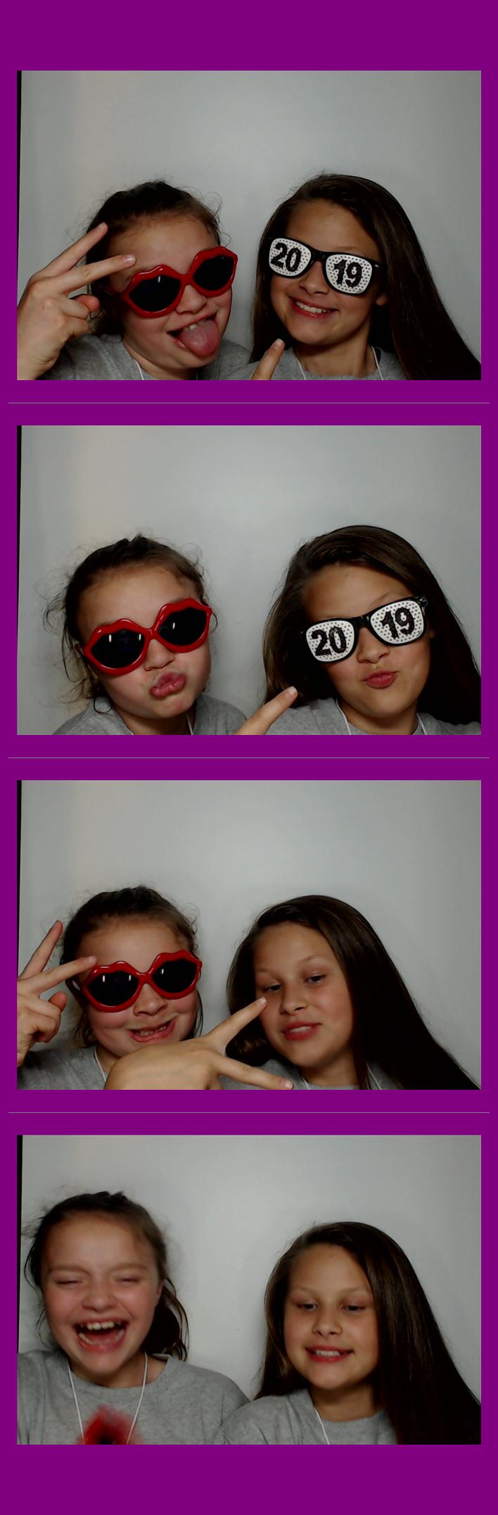 Campbell Ridge Elementary  | View more photos from the event at gallery.saycheesephotobooth.com/u/SayCheesePhotoBooth/Campbell-Ridge-Elementary