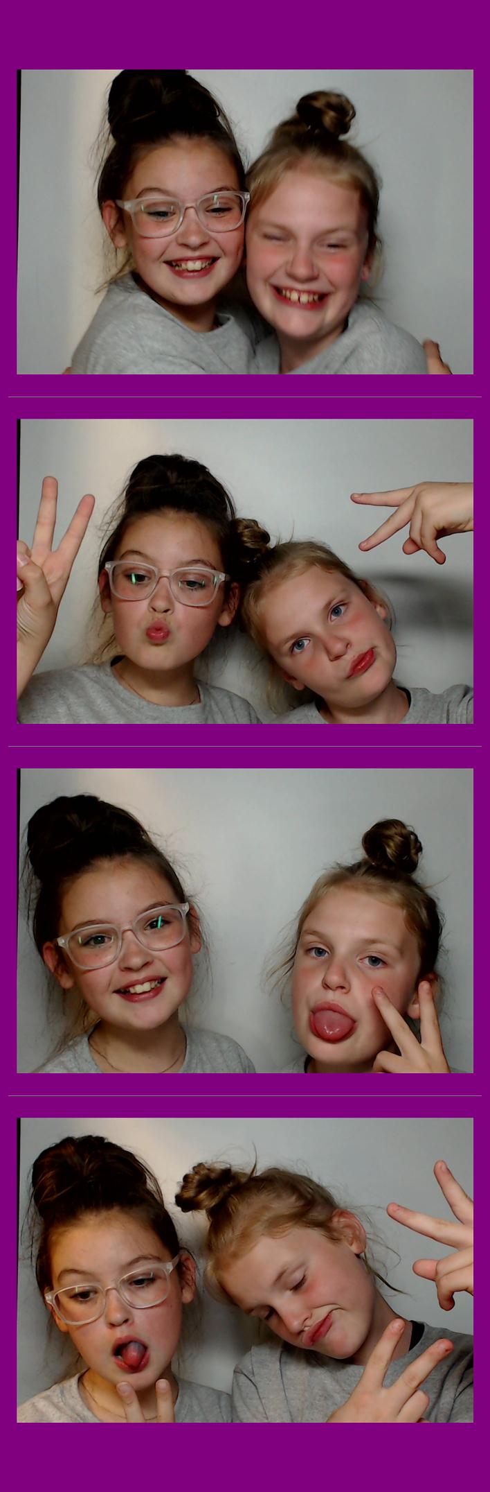 Campbell Ridge Elementary  | View more photos from the event at gallery.saycheesephotobooth.com/u/SayCheesePhotoBooth/Campbell-Ridge-Elementary