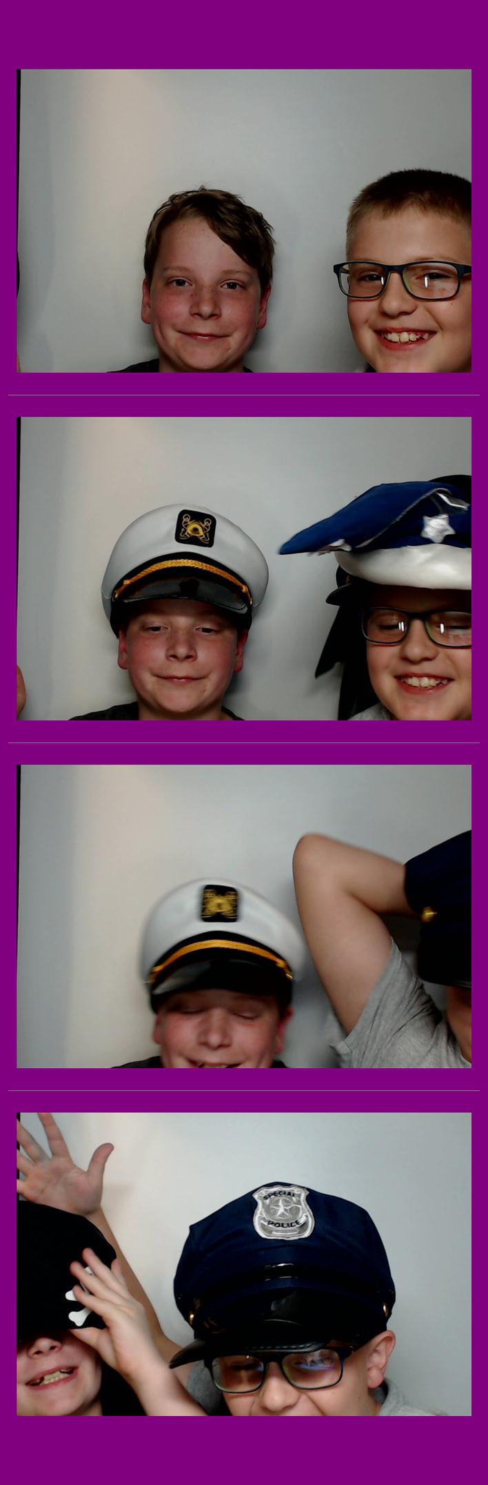 Campbell Ridge Elementary  | View more photos from the event at gallery.saycheesephotobooth.com/u/SayCheesePhotoBooth/Campbell-Ridge-Elementary