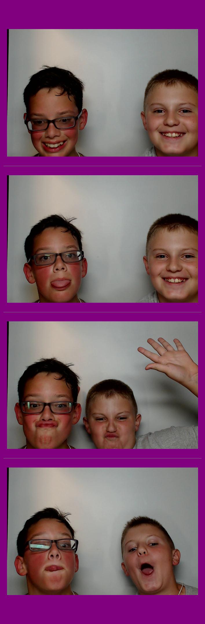 Campbell Ridge Elementary  | View more photos from the event at gallery.saycheesephotobooth.com/u/SayCheesePhotoBooth/Campbell-Ridge-Elementary