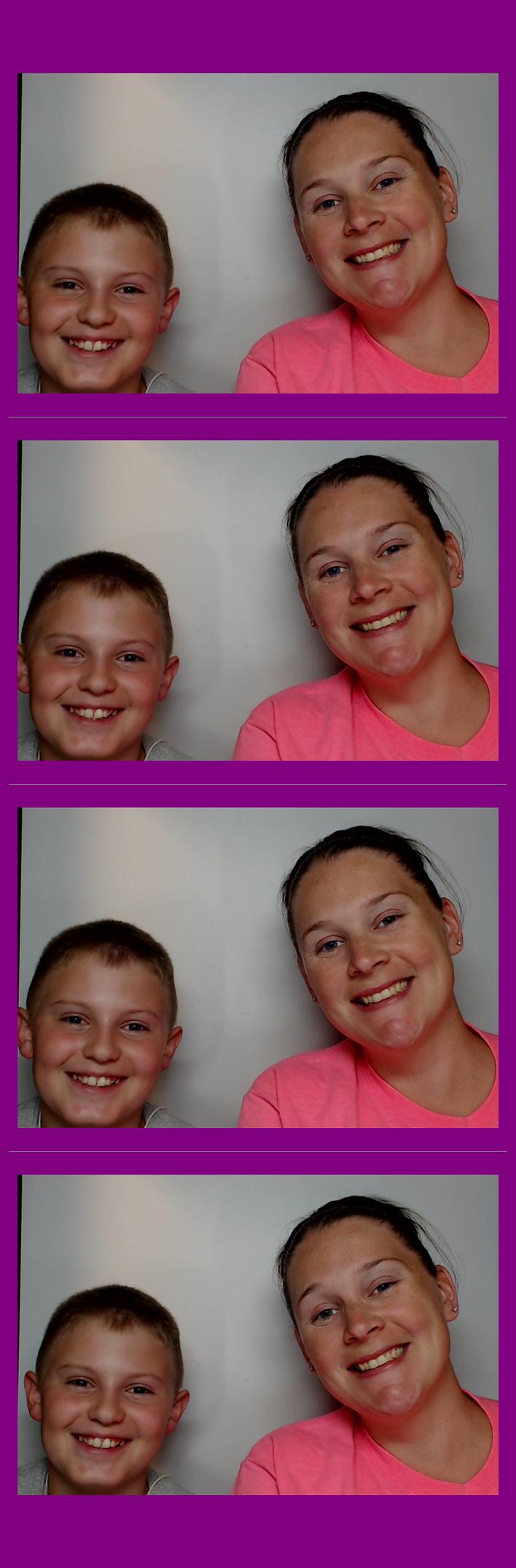 Campbell Ridge Elementary  | View more photos from the event at gallery.saycheesephotobooth.com/u/SayCheesePhotoBooth/Campbell-Ridge-Elementary