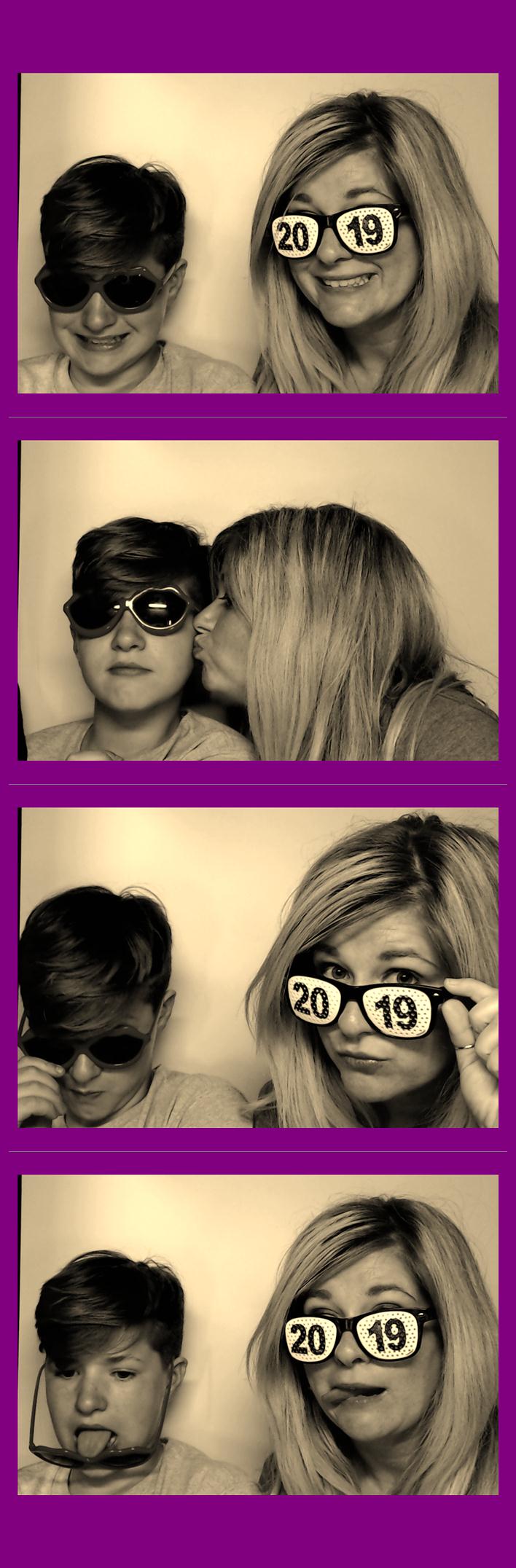 Campbell Ridge Elementary  | View more photos from the event at gallery.saycheesephotobooth.com/u/SayCheesePhotoBooth/Campbell-Ridge-Elementary