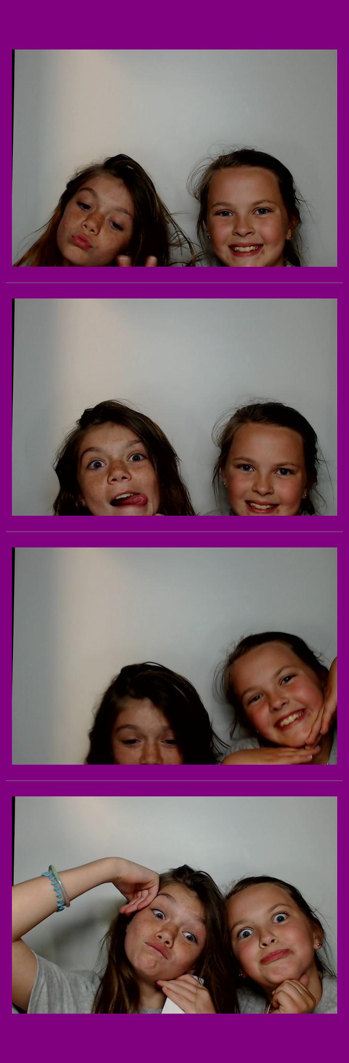 Campbell Ridge Elementary  | View more photos from the event at gallery.saycheesephotobooth.com/u/SayCheesePhotoBooth/Campbell-Ridge-Elementary