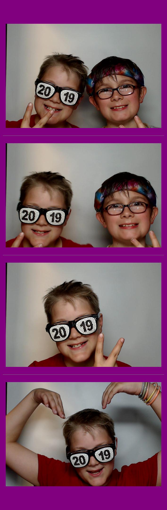 Campbell Ridge Elementary  | View more photos from the event at gallery.saycheesephotobooth.com/u/SayCheesePhotoBooth/Campbell-Ridge-Elementary