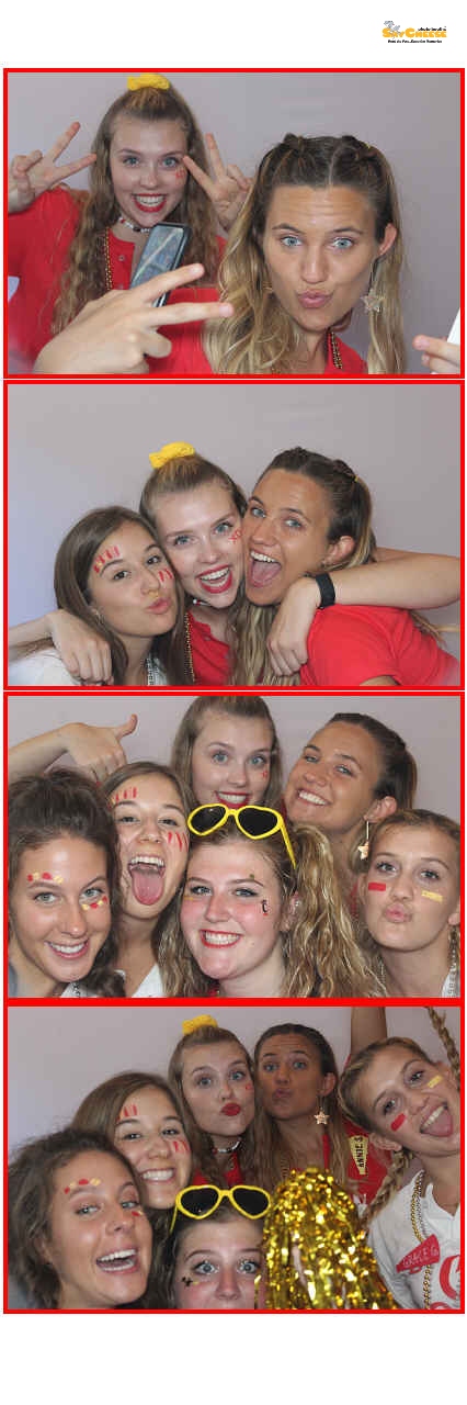 Chi Omega  | View more photos from the event at gallery.saycheesephotobooth.com/u/SayCheesePhotoBooth/Chi-Omega