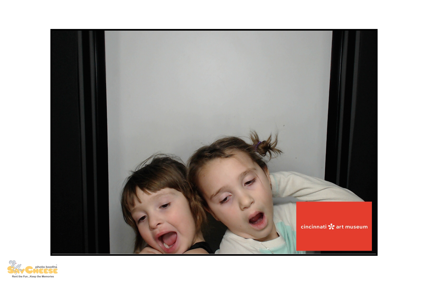 Cincinnati Art Museum | View more photos from the event at gallery.saycheesephotobooth.com/u/SayCheesePhotoBooth/Cincinnati-Art-Museum