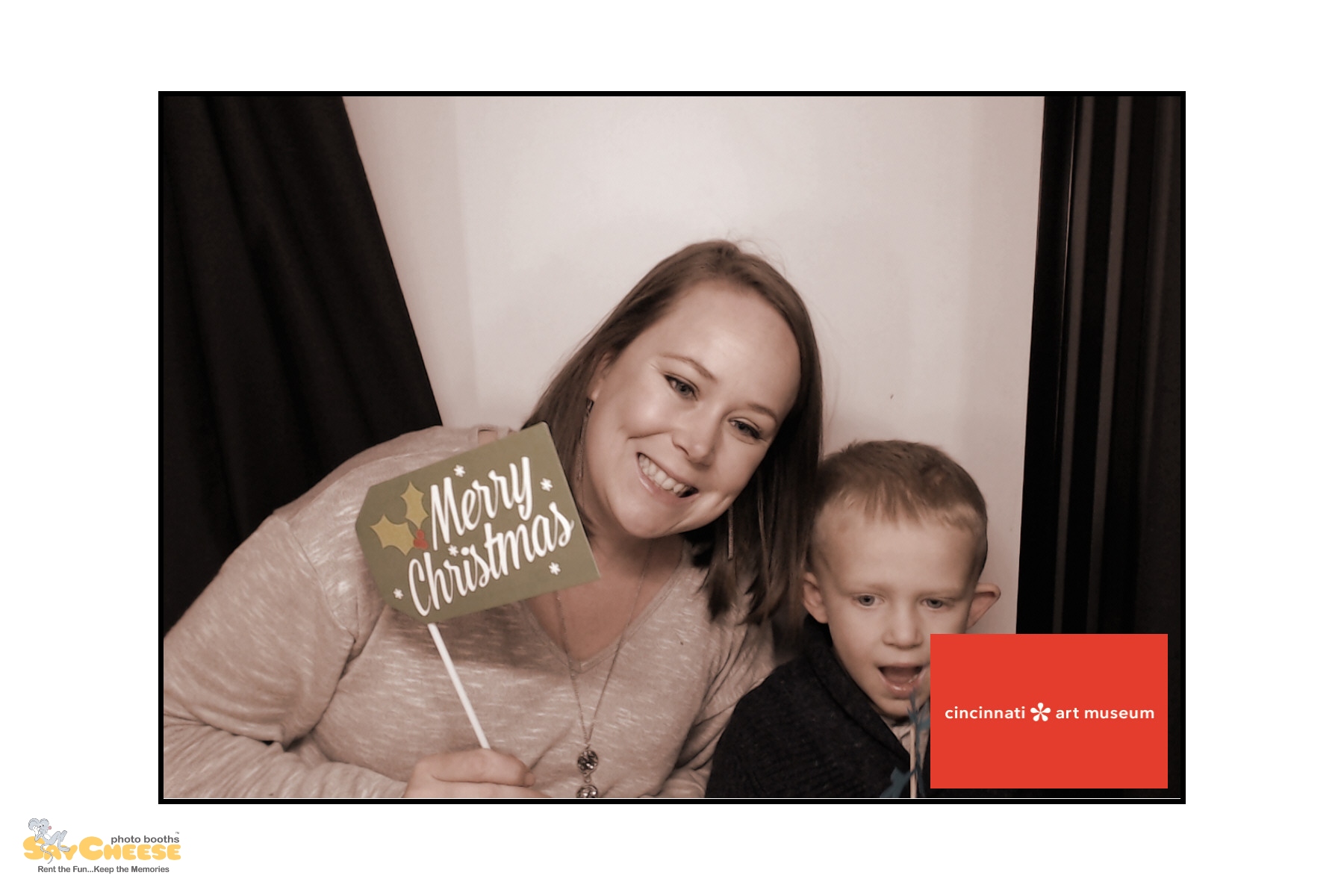 Cincinnati Art Museum | View more photos from the event at gallery.saycheesephotobooth.com/u/SayCheesePhotoBooth/Cincinnati-Art-Museum
