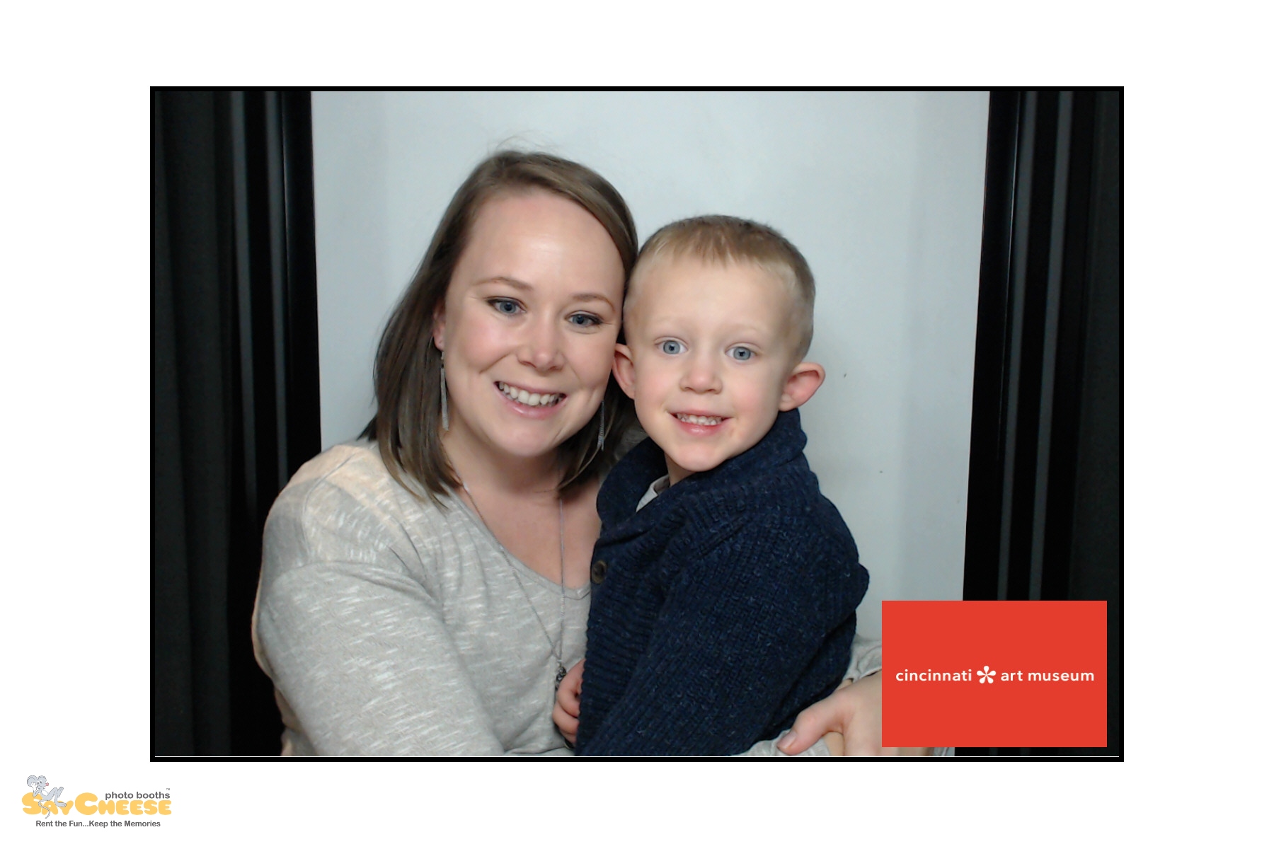 Cincinnati Art Museum | View more photos from the event at gallery.saycheesephotobooth.com/u/SayCheesePhotoBooth/Cincinnati-Art-Museum