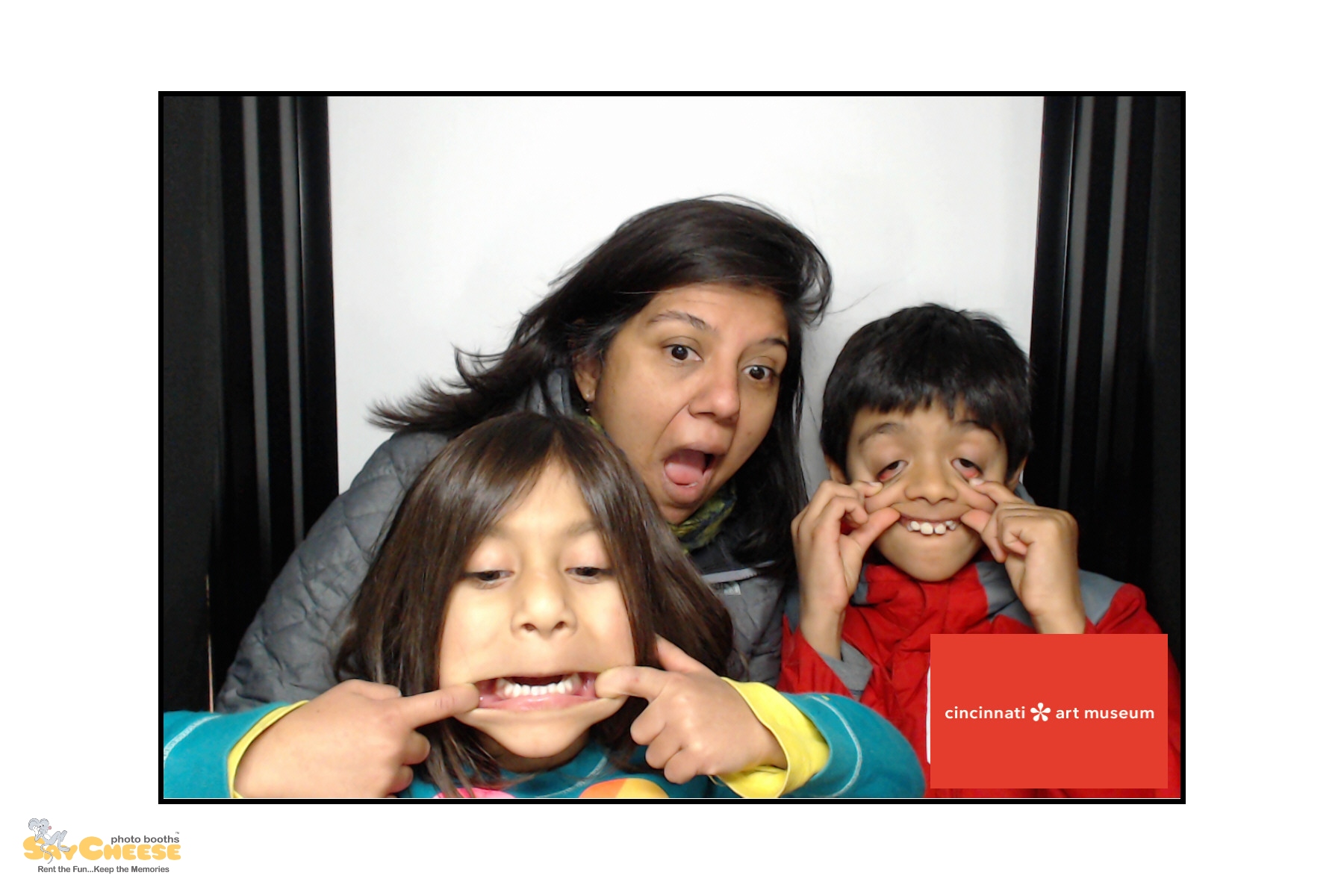 Cincinnati Art Museum | View more photos from the event at gallery.saycheesephotobooth.com/u/SayCheesePhotoBooth/Cincinnati-Art-Museum