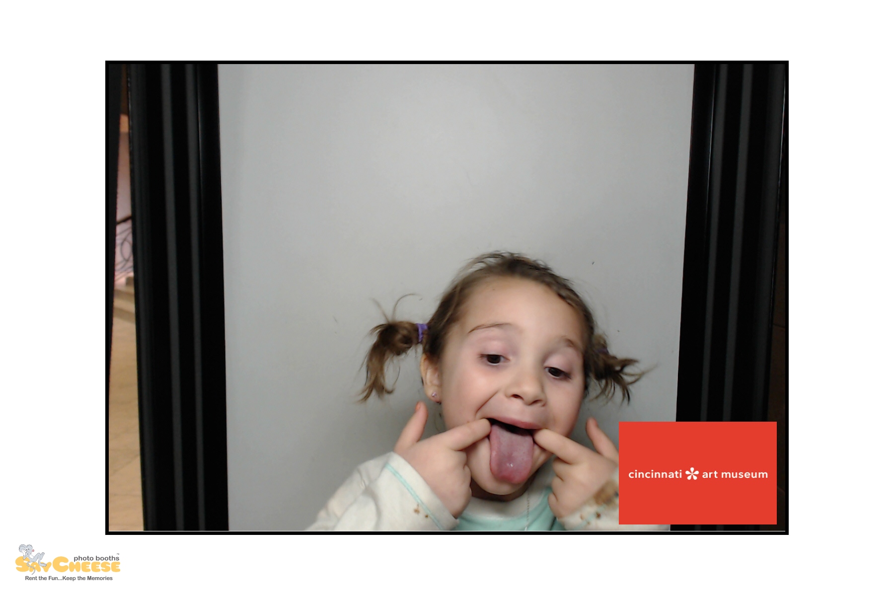 Cincinnati Art Museum | View more photos from the event at gallery.saycheesephotobooth.com/u/SayCheesePhotoBooth/Cincinnati-Art-Museum