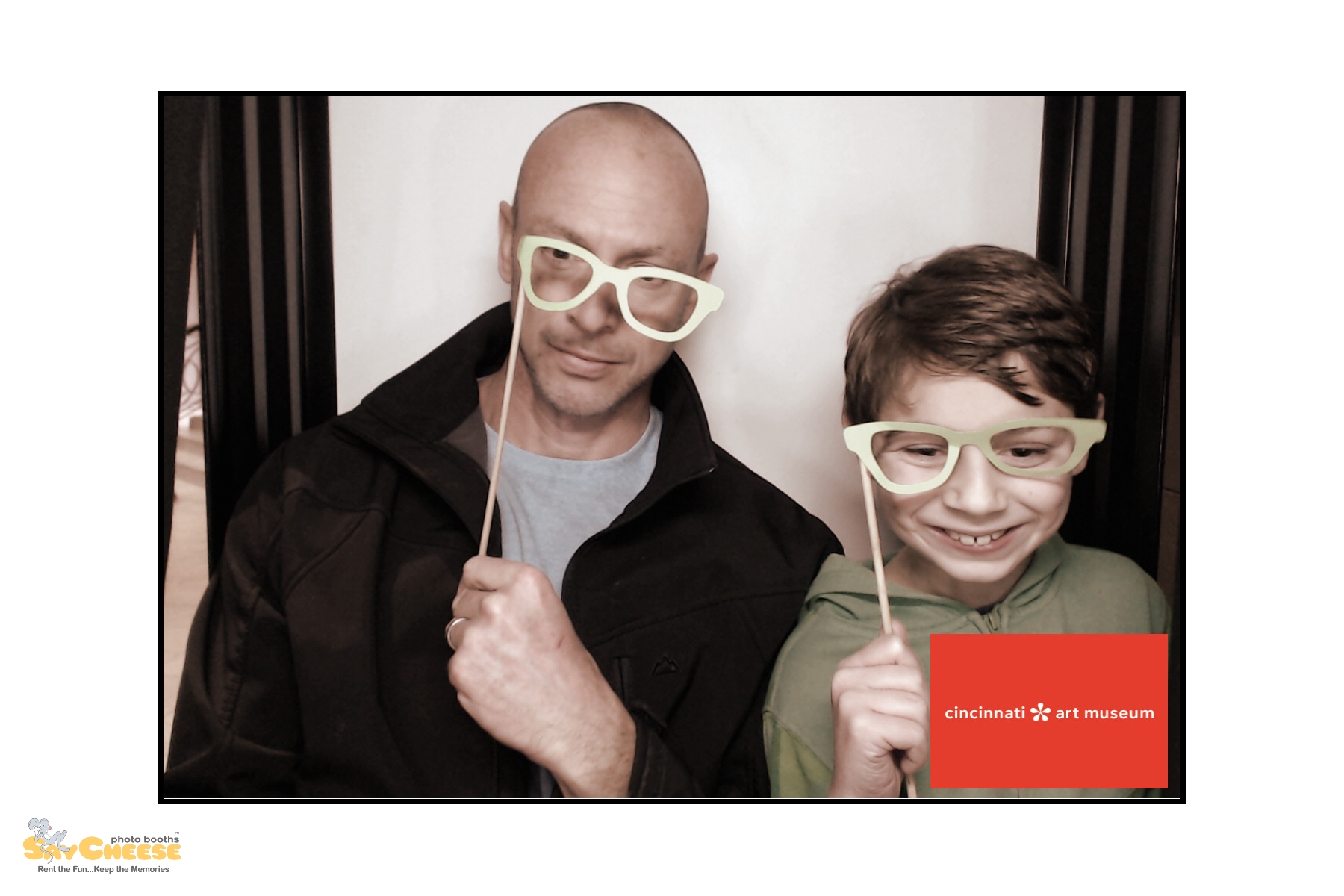Cincinnati Art Museum | View more photos from the event at gallery.saycheesephotobooth.com/u/SayCheesePhotoBooth/Cincinnati-Art-Museum