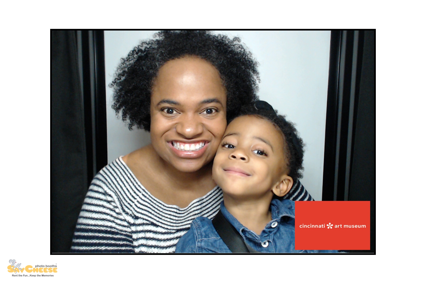 Cincinnati Art Museum | View more photos from the event at gallery.saycheesephotobooth.com/u/SayCheesePhotoBooth/Cincinnati-Art-Museum