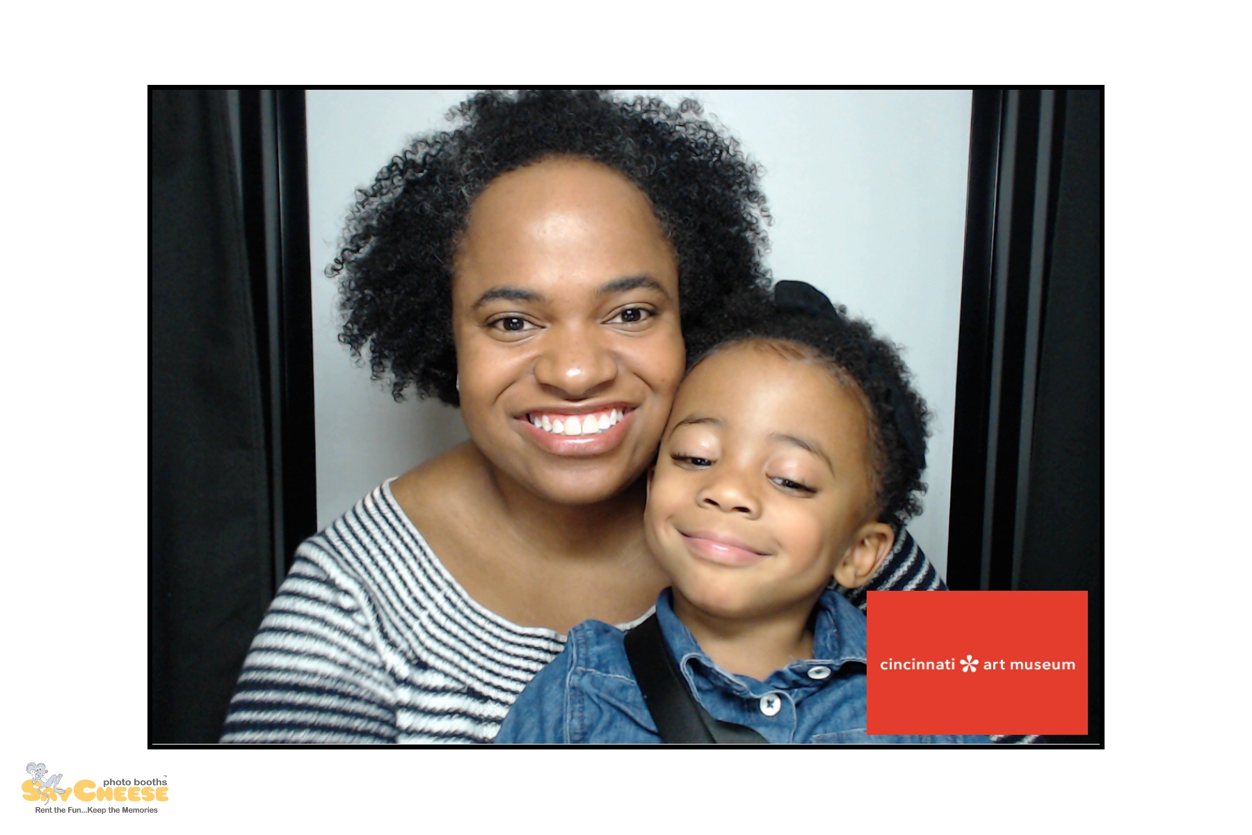 Cincinnati Art Museum | View more photos from the event at gallery.saycheesephotobooth.com/u/SayCheesePhotoBooth/Cincinnati-Art-Museum