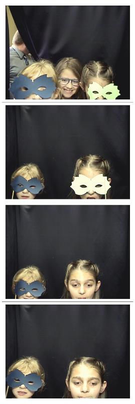Daddy Daughter Derby Dance  | View more photos from the event at gallery.saycheesephotobooth.com/u/SayCheesePhotoBooth/Daddy-Daughter-Derby-Dance