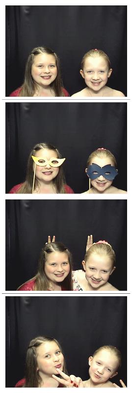 Daddy Daughter Derby Dance  | View more photos from the event at gallery.saycheesephotobooth.com/u/SayCheesePhotoBooth/Daddy-Daughter-Derby-Dance