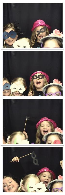 Daddy Daughter Derby Dance  | View more photos from the event at gallery.saycheesephotobooth.com/u/SayCheesePhotoBooth/Daddy-Daughter-Derby-Dance