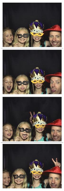 Daddy Daughter Derby Dance  | View more photos from the event at gallery.saycheesephotobooth.com/u/SayCheesePhotoBooth/Daddy-Daughter-Derby-Dance