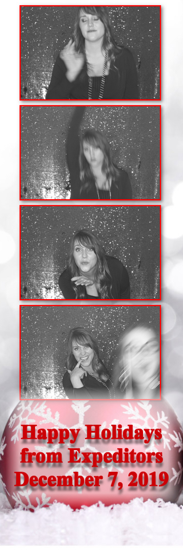 Expeditors Holiday Party  | View more photos from the event at gallery.saycheesephotobooth.com/u/SayCheesePhotoBooth/Expeditors-Holiday-Party
