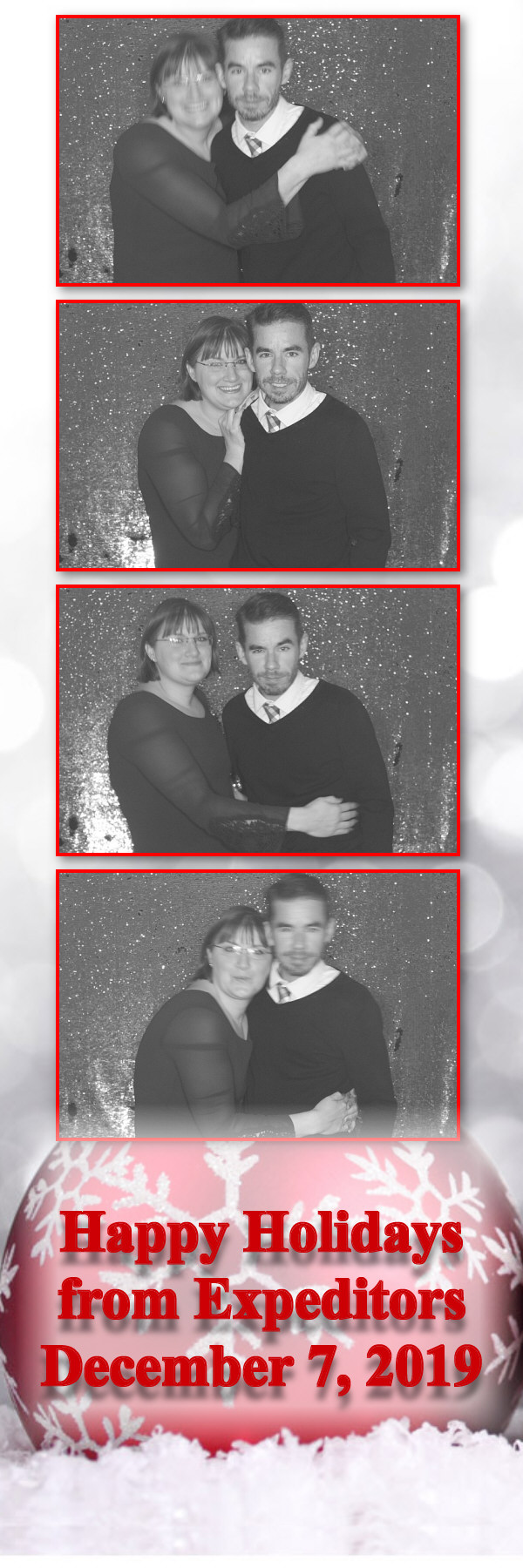Expeditors Holiday Party  | View more photos from the event at gallery.saycheesephotobooth.com/u/SayCheesePhotoBooth/Expeditors-Holiday-Party